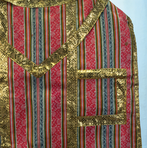 Chasuble de l'ensemble chasuble et voile n°2. Détail du dos.