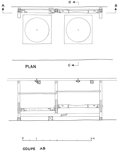 Plan des meules et coupe longitudinale sur le mécanisme de levage.