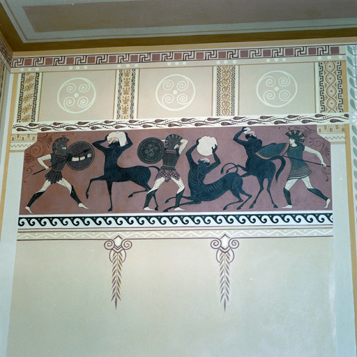 Panneau de frise situé à l'est sur le mur sud de l'ancienne bibliothèque (après restauration).