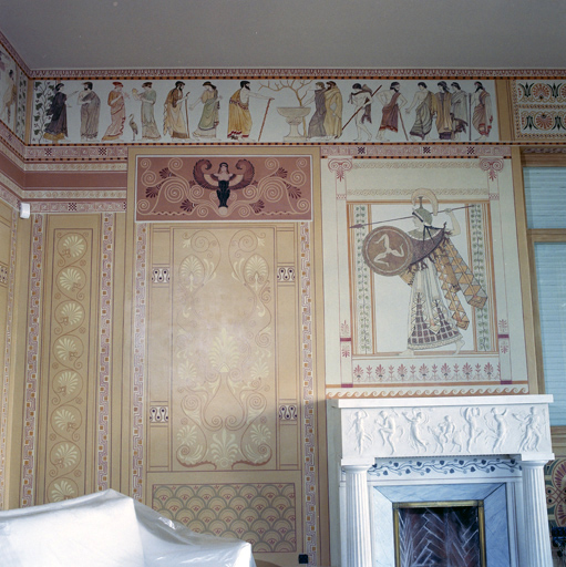 Décor peint situé sur le mur est, au nord de la cheminée, dans l'ancienne salle à manger (après restauration).