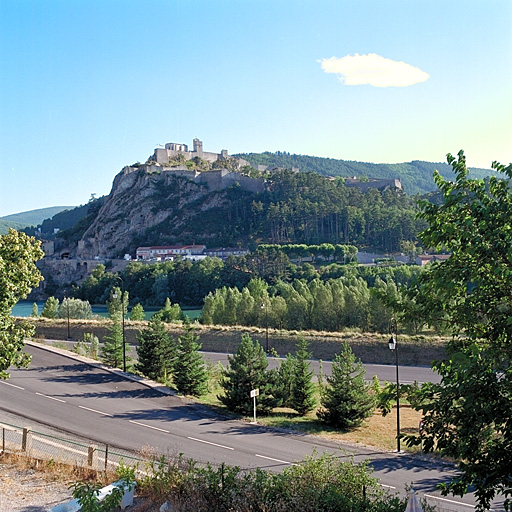 Vue générale du côté nord de la citadelle depuis le nord-est.