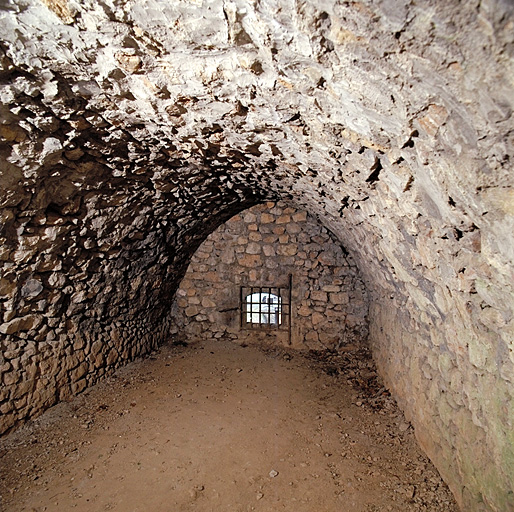 Vue intérieure de la casemate active de flanc du bastion 7.