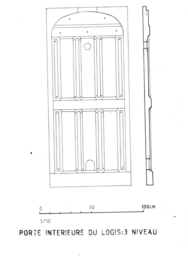 Porte intérieure-chambranle du 3° niveau. ; Porte intérieure-chambranle du 3° niveau.