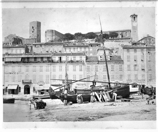 [Le Suquet vu de la berge nord-ouest du port et de la plage longeant les allées], [vers 1880].