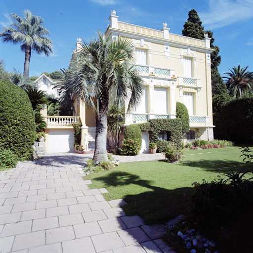 Villa Ramona, architecte inconnu, vers 1920. Caractère éclectique.