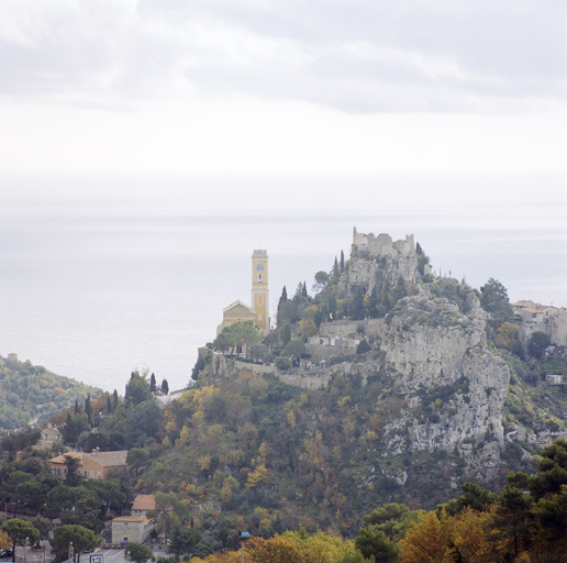 Vue de situation, prise de l'ouest.