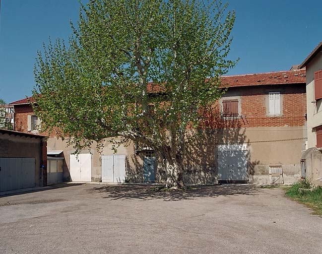 Allée Sacoman, parcelle I 68 : vestiges de la tuilerie Amédée Pierre. Bâtiment ouest de la parcelle 68 : élévation sur cour.