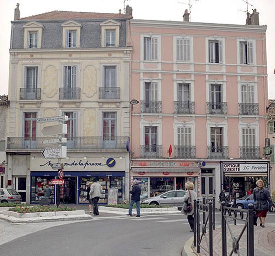 Elévations antérieures.