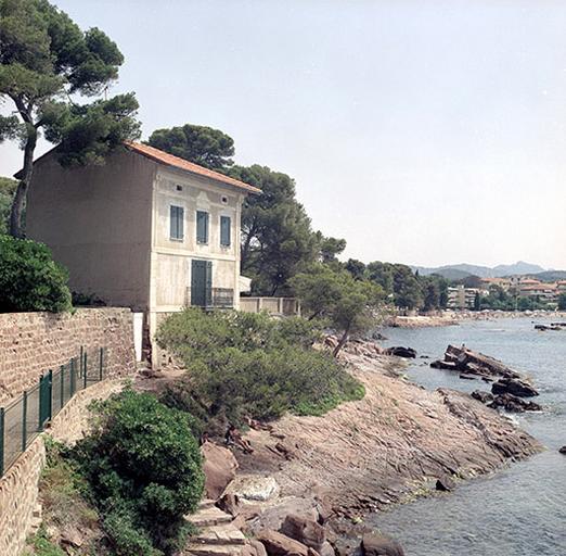 Vue d'ensemble prise du sud.