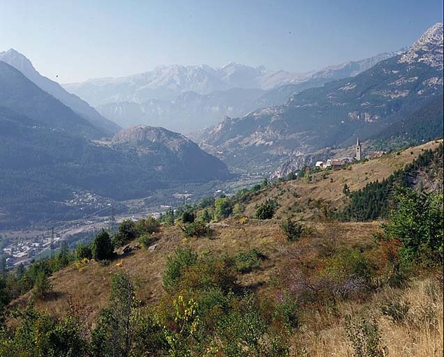 La haute Romanche : vue prise du Chazelet vers le col du Lautaret.