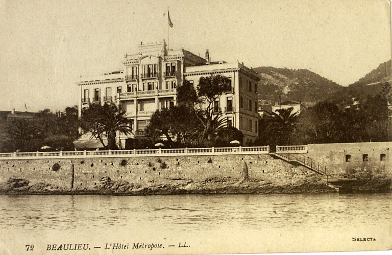 Beaulieu. L'Hôtel Métropole - LL. [L'hôtel photographié depuis le sud], vers 1910.