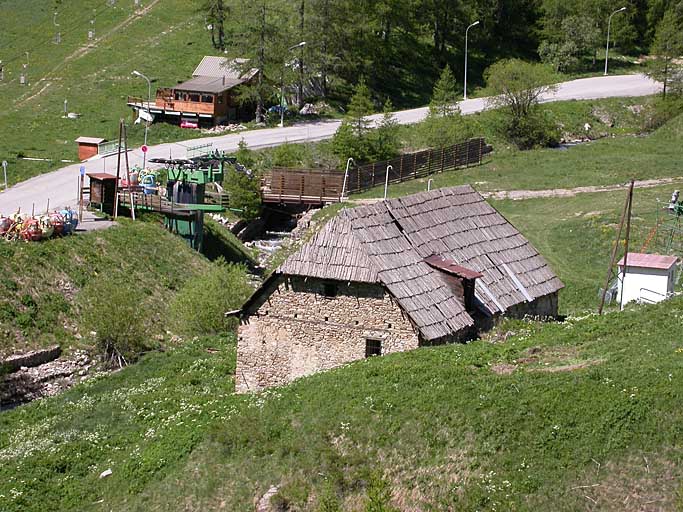 Ferme de type IB2a. Vue de situation prise du nord-est.