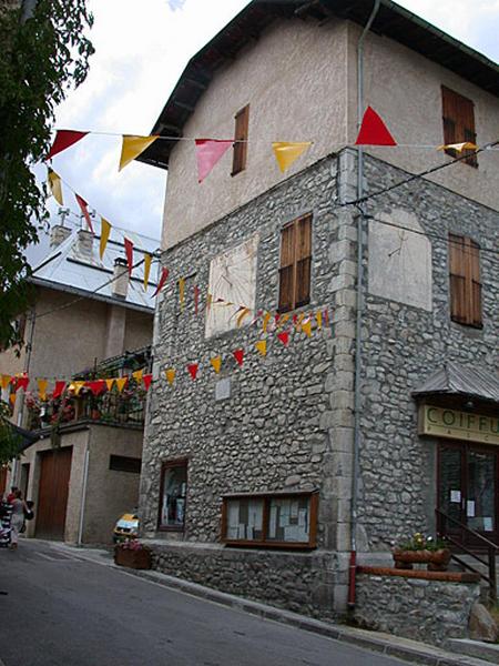 Vue générale du pignon ouest sur la Grand Rue.