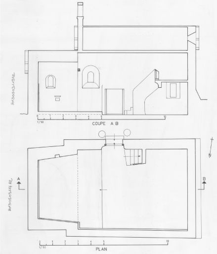 Plan et coupe de la chapelle Saint-Jean-Baptiste de Ville-Basse, représentative des édifices du groupe 2. ; Ville Basse, chapelle Saint-Jean-Baptiste : Plan, coupe AB.