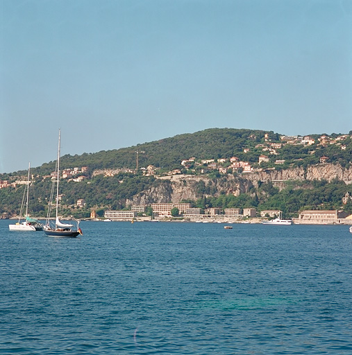 Vue d'ensemble depuis le nord-est.