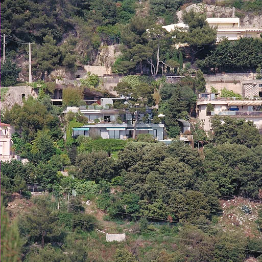 Vue d'ensemble de la façade ouest.