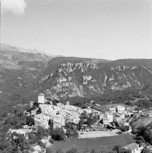 Vue de situation, depuis l'ouest.