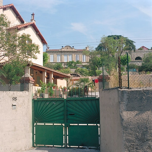 Vue d'ensemble depuis le chemin de la Nerthe.