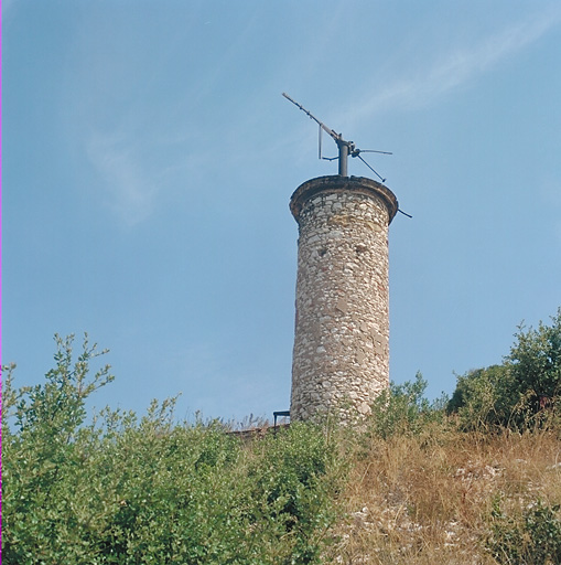 Socle d'éolienne, vue prise du sud.