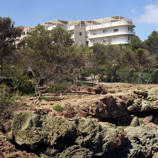 Corps de bâtiment oriental. Vue prise du sud.