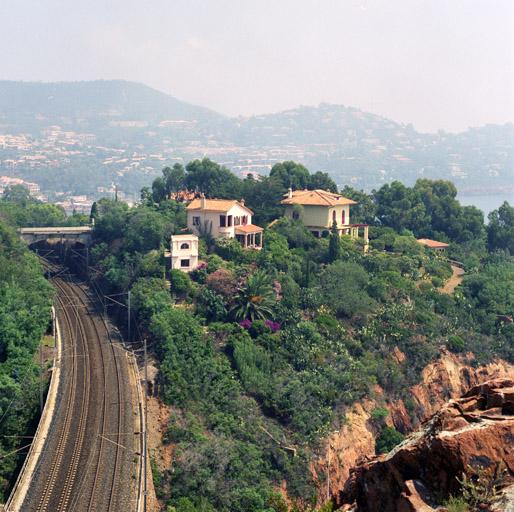 Vue de situation prise du sud-ouest.