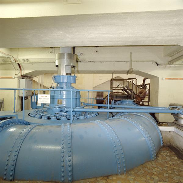 Vue de côté de la turbine du groupe 4.