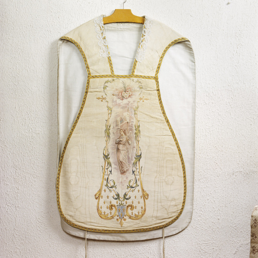 Ensemble de vêtements liturgiques (N° 2) : chasuble, étole, manipule, voile de calice, bourse de corporal (ornement blanc)