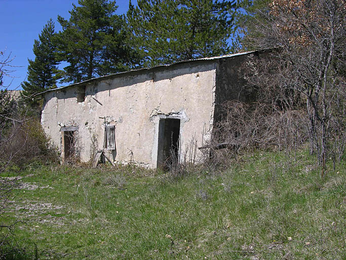 Entrepôt agricole de type 2.1 (1982 A3 261). Vue d'ensemble prise du sud-est.