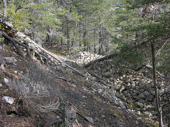 Les Lombards. Projet de déviation abandonnée. Point d'abandon. Vue d'ensemble prise du sud-est.