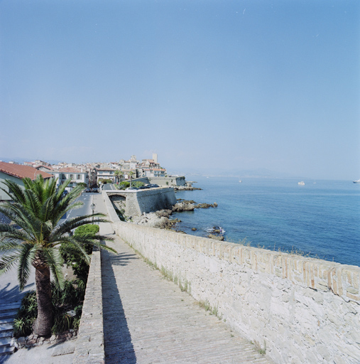 Rampe d'artillerie du demi-bastion Saint-André (17), et bastions 18, 20-21.