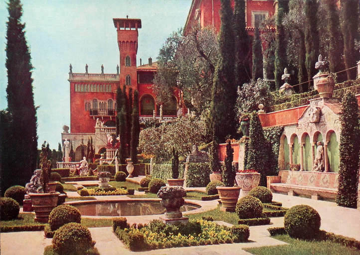 La Sabranette (propriété de M. Charabot) vue de la terrasse des Aigualades ou miroirs d'eau (Le Bel, archit.).