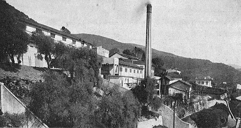 Vue partielle du côté sud-ouest de l'usine.