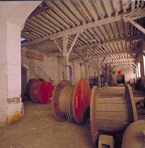 Vue intérieure du magasin général. ; Vue intérieure du magasin général.