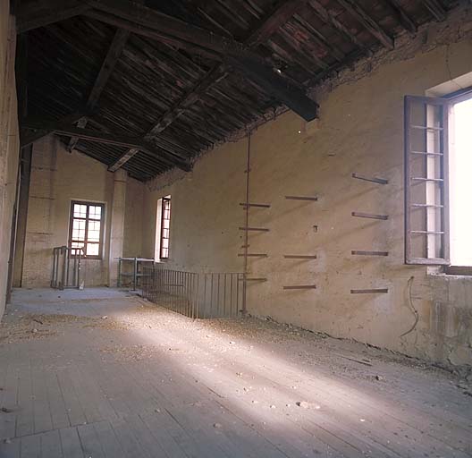 Vue intérieure du pavillon nord de l'ajustage. ; Vue intérieure du pavillon nord de l'ajustage.