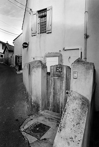 La rue de la Convention, au quartier de l'Estaque-Eglise ou Estaque-Plage.