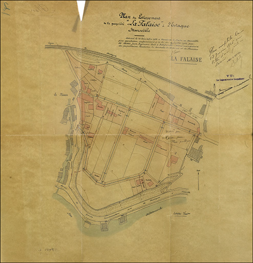 Plan du lotissement de la propriété La Falaise adressé le 10 décembre 1924 à monsieur le maire de Marseille pour approbation conformément à la loi du 19 juillet 1924 par Mr Curis Jean ingénieur civil à Villefranche (Rhône) mandataire des propriétaires mesdames les comtesses de Certaines et de Fleurieu, complété le 13 janvier 1925.