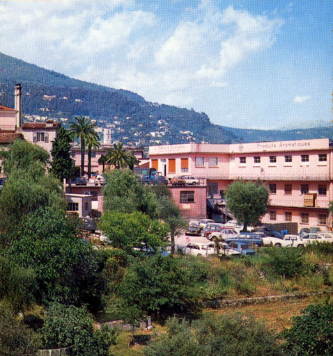 Vue des laboratoires, prise du sud.
