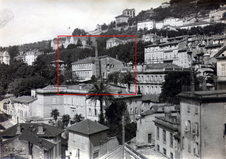Vue générale de la parfumerie Fragonard prise du sud-est.