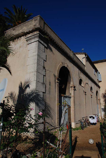  ; Vue ouest de la fabrique. ; Parfumerie Etienne Robert, puis usine de bougies Goby.