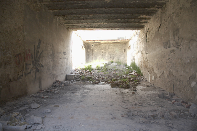 Bâtiment d'exploitation : extrémité nord. Intérieur.