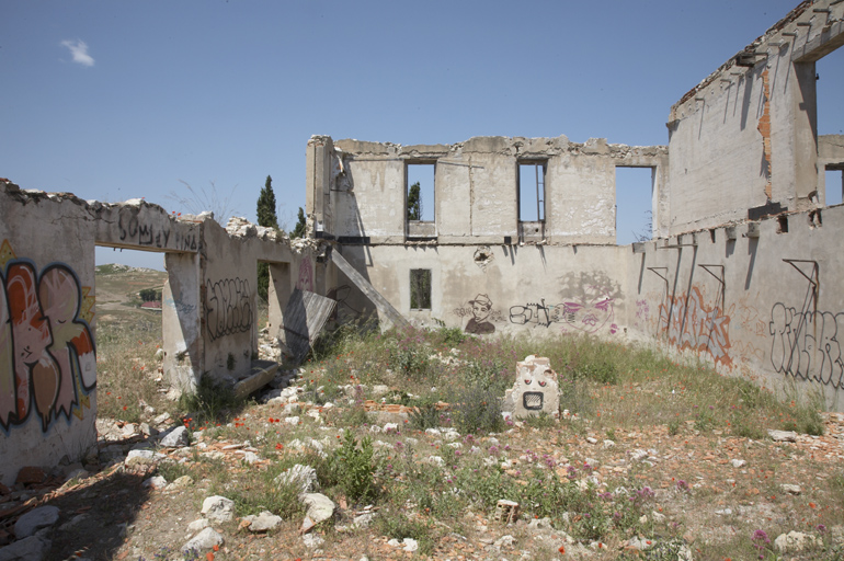 Bâtiment d'exploitation : extrémité ouest. Intérieur.