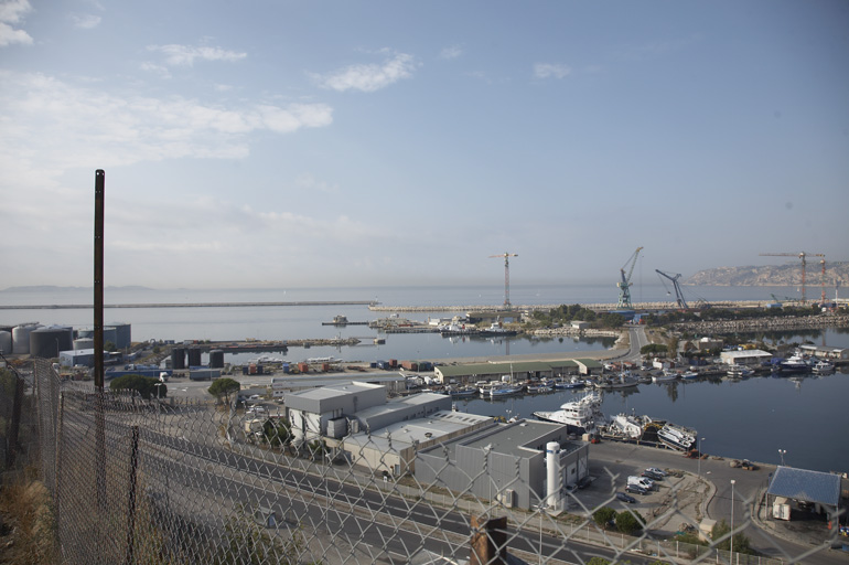 Partie du port de Saumaty. Vue prise de Mourepiane.