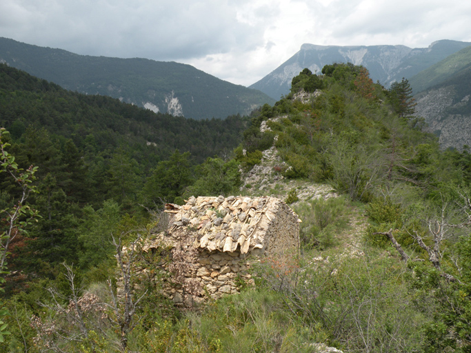 Vue de situation prise du sud-est.