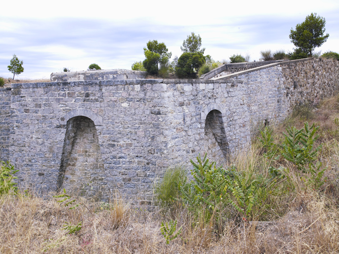 Bastionnet nord-ouest et courtine en écharpe du flanc ouest/nord-ouest