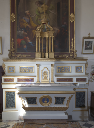 Ensemble du maître-autel : autel, 2 gradins d'autel, tabernacle, exposition