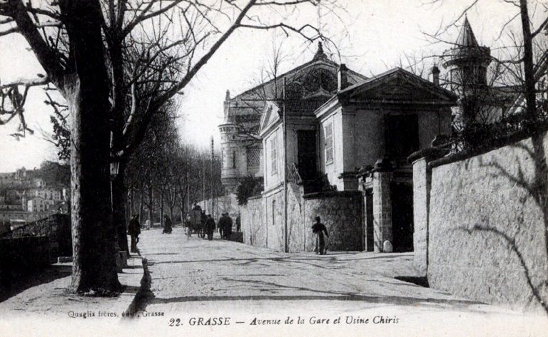22- Grasse - Avenue de la Gare et Usine Chiris.