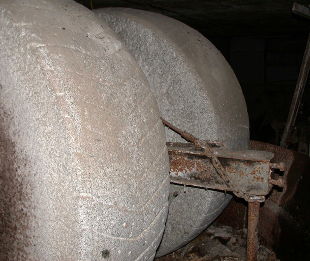 Machine à broyer (broyeur)