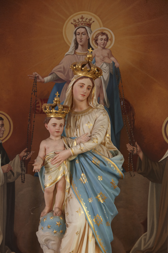 Vue générale : statue de la Vierge à l'Enfant.