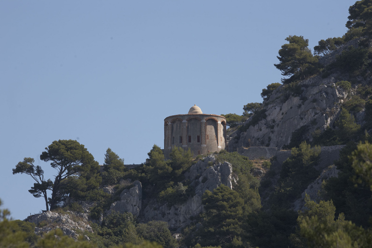 Vue générale contre-plongeante depuis le fort du Grand Saint-Antoine.