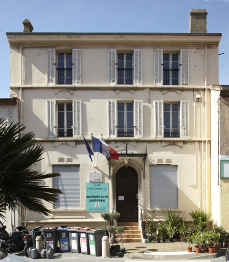 Hôtel de voyageurs dit Terminus Hôtel. 33, avenue Georges-Clemenceau. Façade est.